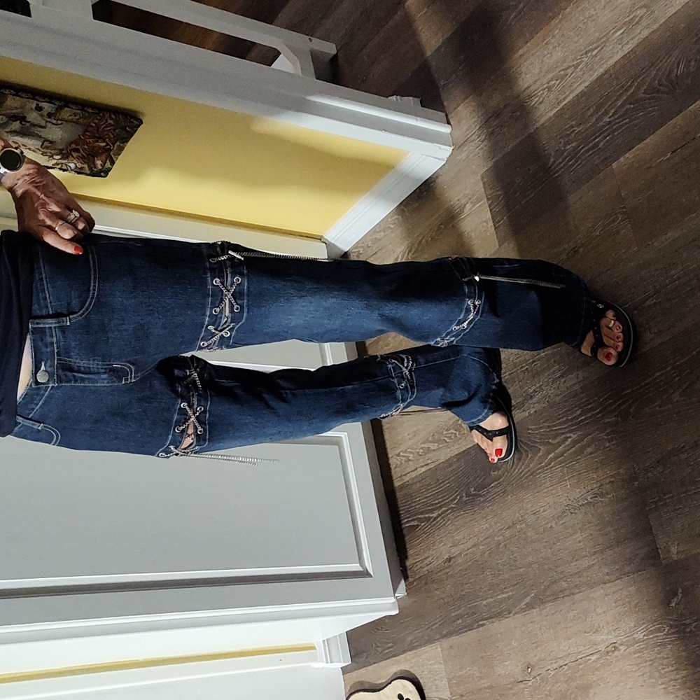 Chain blue jeans